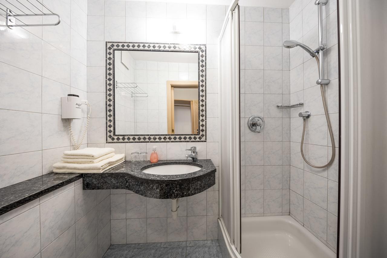Mondschein Rooms Lana Zewnętrze zdjęcie